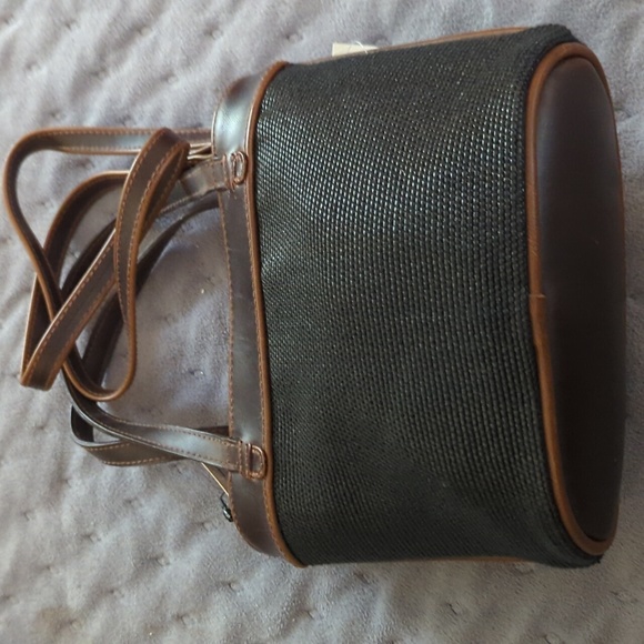 Liz Claiborne handbag - Picture 2 of 3